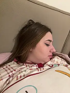 Snapshot of Natalie_21 chatting on February 23, 2025, 11:36 pm Natalie 21 online show from February 23, 2025, 11:36 pm