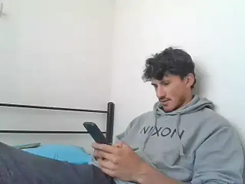 Snapshot of xxx-999 chatting on March 17, 2025, 4:22 pm xxx-999 online show from March 17, 2025, 4:22 pm