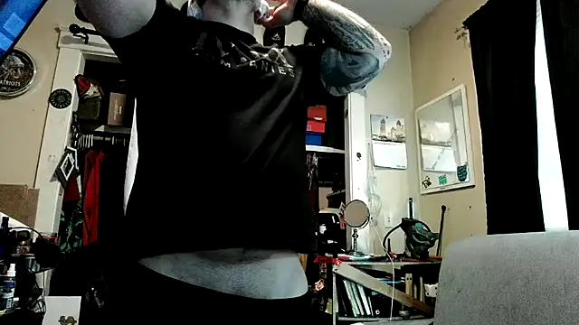 TwoFarty240 online show from March 12, 2026, 3:27 pm