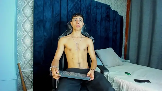 JoshRashfordd online show from March 9, 2025, 12:09 pm