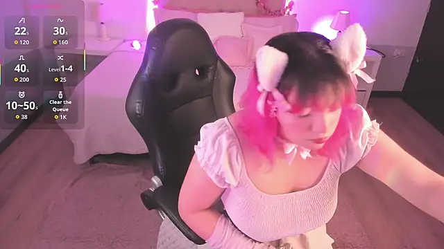 lady noize online show from November 8, 2025, 7:50 pm