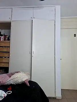 Jazmin-Cerezita online show from October 17, 2025, 10:55 pm