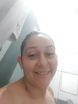 baixinhaloira online show from November 6, 2025, 3:43 am