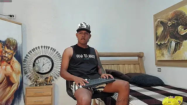 mr stiven  online show from May 8, 2026, 2:59 am