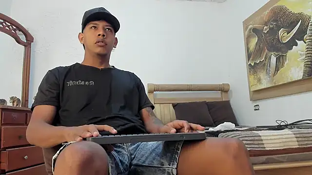 Snapshot of mr_stiven_ chatting on March 1, 2026, 3:39 am mr stiven online show from March 1, 2026, 3:39 am