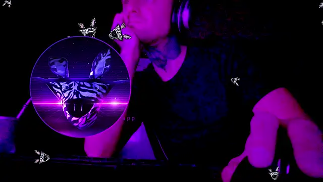 HappyZebra13 online show from February 12, 2025, 4:00 pm