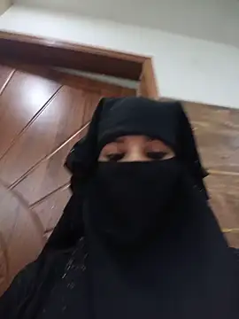 Snapshot of Aafreen_36 chatting on June 16, 2026, 2:44 am Aafreen 36 online show from June 16, 2026, 2:44 am