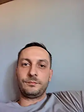 Snapshot of Kondzio chatting on May 4, 2026, 4:32 pm Kondzio online show from May 4, 2026, 4:32 pm