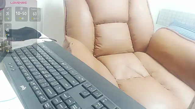 Snapshot of asiancat1 chatting on December 26, 2024, 3:10 pm asiancat1 online show from December 26, 2024, 3:10 pm