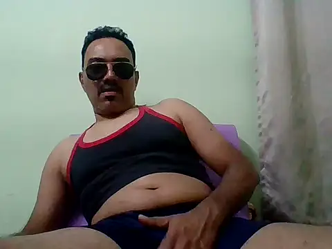 farhaanmacho online show from November 25, 2025, 3:34 pm