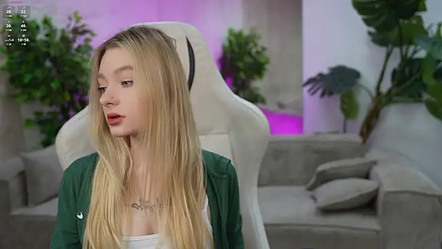 Ewa Pearl online show from March 11, 2025, 7:35 am