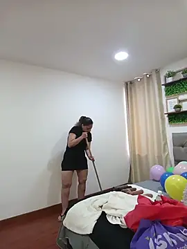 sasi luna online show from March 20, 2026, 1:23 pm