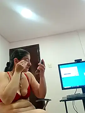 sasi luna online show from September 24, 2025, 4:57 pm