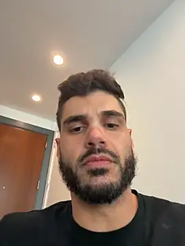 Snapshot of Strokeking4u chatting on January 10, 2026, 8:04 pm Strokeking4u online show from January 10, 2026, 8:04 pm