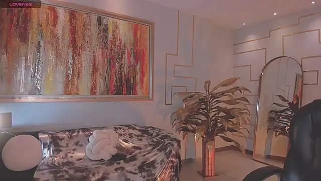 BellaCarteer  online show from October 8, 2025, 12:39 pm