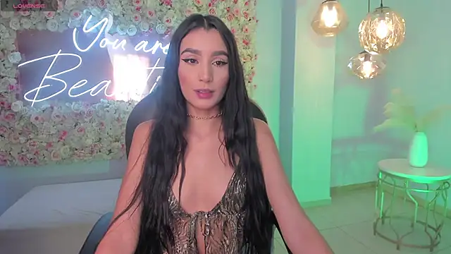 BellaCarteer  online show from December 3, 2025, 12:04 pm