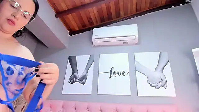 africa holmes online show from April 15, 2026, 2:28 am