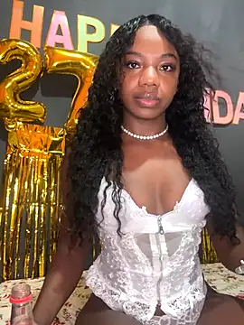 imsuziblack online show from December 3, 2025, 10:20 pm