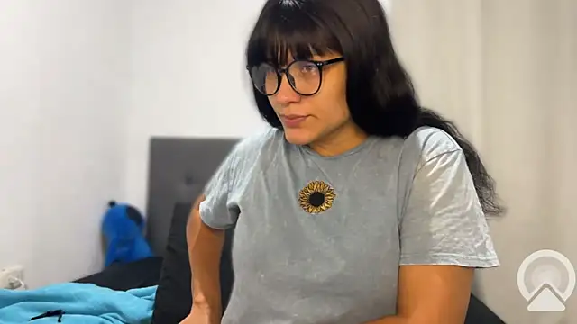 LannaQuenn online show from December 13, 2024, 1:37 am