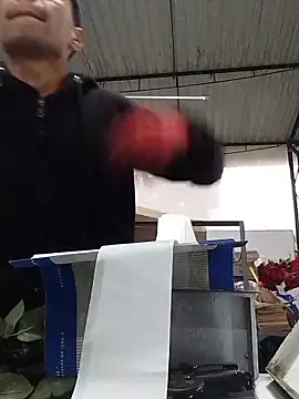 Snapshot of 1418edwar chatting on February 1, 2026, 12:14 pm 1418edwar online show from February 1, 2026, 12:14 pm