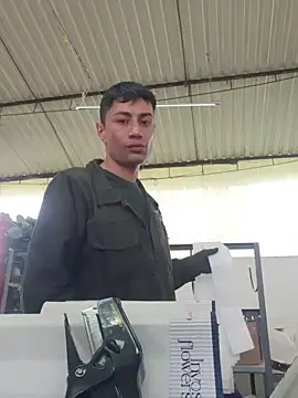 Snapshot of 1418edwar chatting on March 2, 2026, 2:46 pm 1418edwar online show from March 2, 2026, 2:46 pm