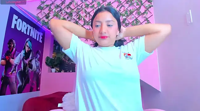 mariilulp303av online show from March 5, 2025, 4:24 pm