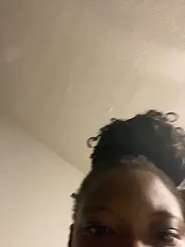 Snapshot of princessdiorr chatting on December 18, 2024, 5:15 am princessdiorr online show from December 18, 2024, 5:15 am