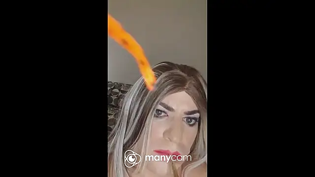 lunaxxxtreme online show from September 21, 2025, 2:44 pm