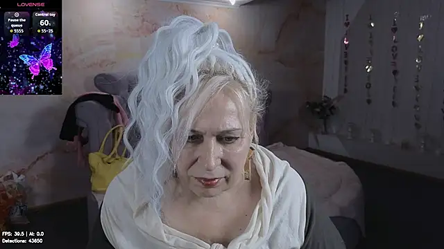 Snapshot of Penelope_Pinky chatting on July 15, 2026, 11:28 am Penelope Pinky online show from July 15, 2026, 11:28 am