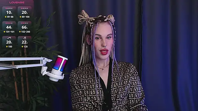 Snapshot of Cassie_Bae chatting on January 10, 2026, 11:33 pm Cassie Bae online show from January 10, 2026, 11:33 pm