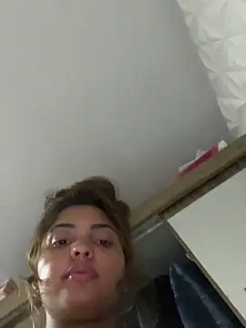 Nicollygriu online show from February 24, 2026, 1:06 am