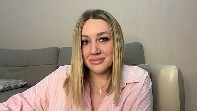 VickyLove047 online show from October 6, 2025, 6:08 pm