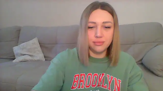 VickyLove047 online show from March 1, 2025, 7:51 am