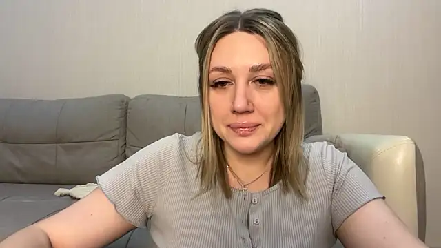 VickyLove047 online show from October 2, 2025, 6:44 pm