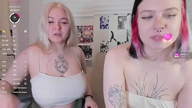 Snapshot of tender_kiitty chatting on November 14, 2025, 1:26 pm tender kiitty online show from November 14, 2025, 1:26 pm