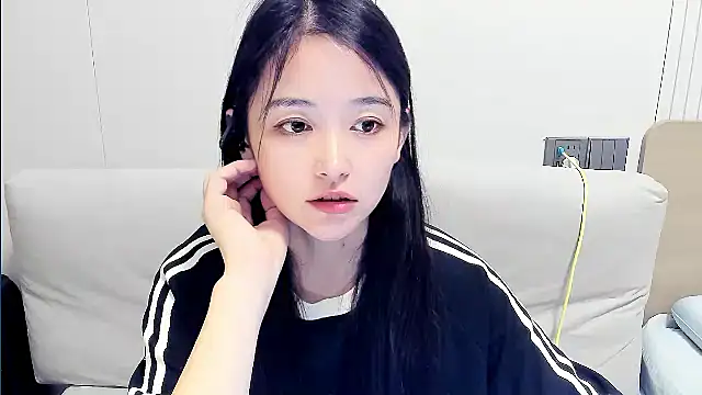 CN-Babycat online show from October 3, 2025, 4:58 am