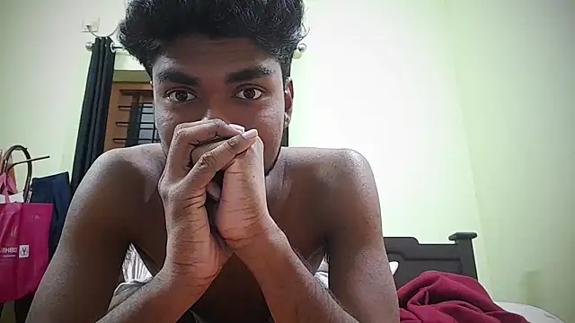 Snapshot of funcracker chatting on February 5, 2025, 6:26 pm funcracker online show from February 5, 2025, 6:26 pm