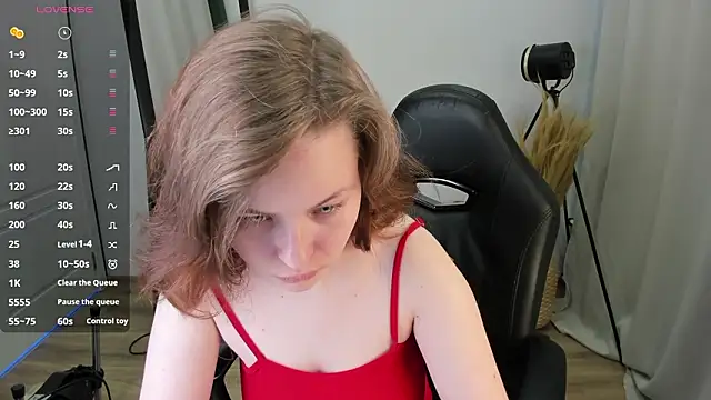 Snapshot of DarkErica chatting on February 4, 2026, 12:33 pm DarkErica online show from February 4, 2026, 12:33 pm