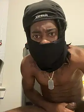 Snapshot of siscobob03 chatting on December 16, 2024, 11:55 am siscobob03 online show from December 16, 2024, 11:55 am