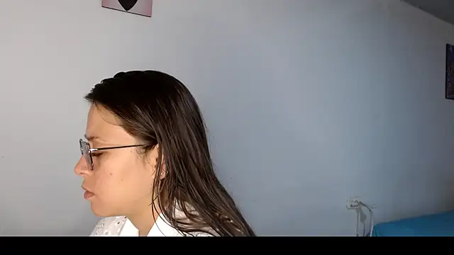 Snapshot of Paloma_Desire chatting on November 7, 2025, 1:04 pm Paloma Desire online show from November 7, 2025, 1:04 pm