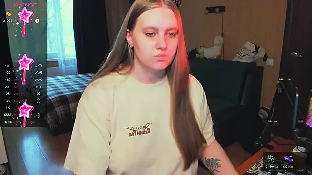 Alice Dreamgirl  online show from November 17, 2025, 11:58 am