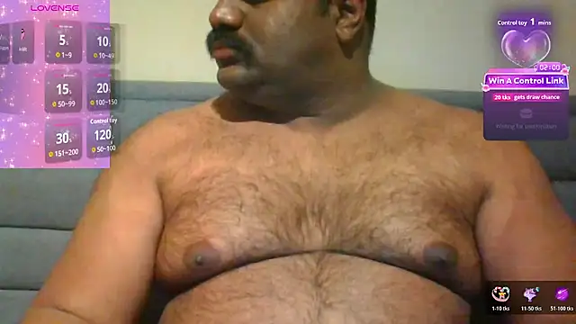 Snapshot of indianbearbot chatting on April 7, 2026, 7:59 pm indianbearbot online show from April 7, 2026, 7:59 pm