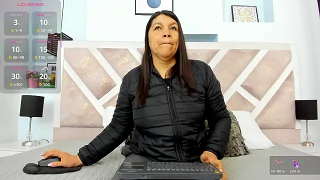 hotmature1 online show from March 8, 2026, 11:02 am