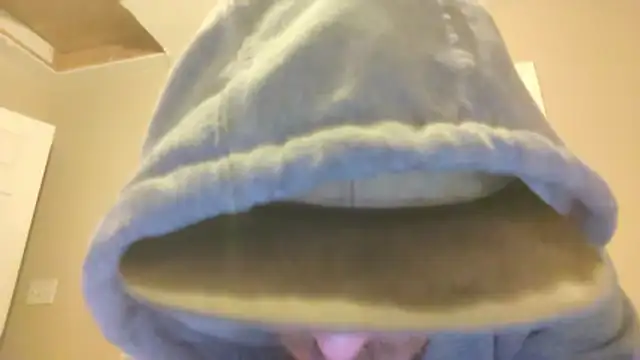 Huntzg23 online show from December 17, 2025, 5:23 am