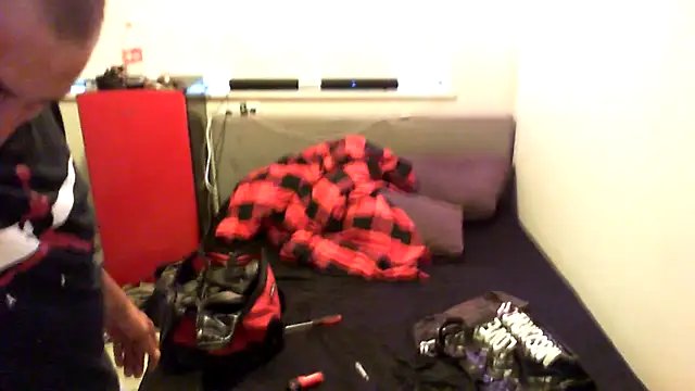 kinkycdslutsv online show from March 18, 2026, 8:28 am