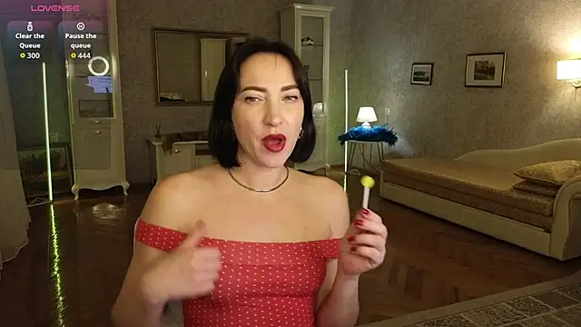 Snapshot of AnneHaddaway chatting on November 15, 2025, 8:57 pm AnneHaddaway online show from November 15, 2025, 8:57 pm