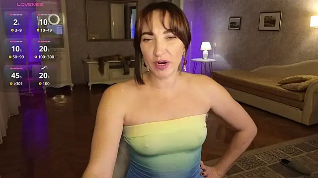 Snapshot of AnneHaddaway chatting on October 17, 2025, 7:48 pm AnneHaddaway online show from October 17, 2025, 7:48 pm