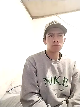 Snapshot of Fetichetanga chatting on February 12, 2025, 4:54 am Fetichetanga online show from February 12, 2025, 4:54 am