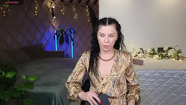 Snapshot of LinaJoy chatting on June 16, 2026, 8:31 pm LinaJoy online show from June 16, 2026, 8:31 pm