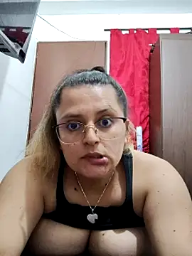 Miss balloonsmila online show from January 11, 2025, 12:22 am